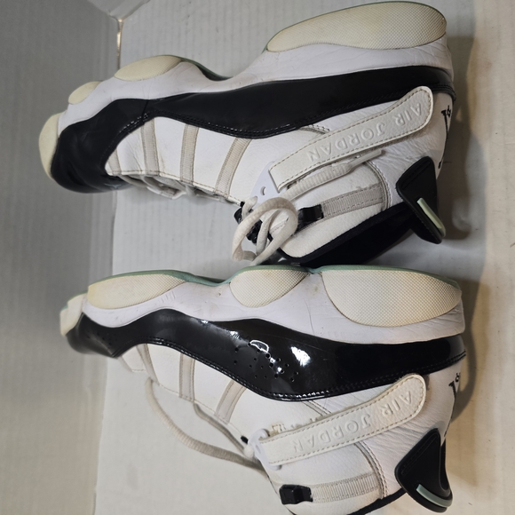 Air Jordan‎ Black and White Sneakers 2020 Year High Tops